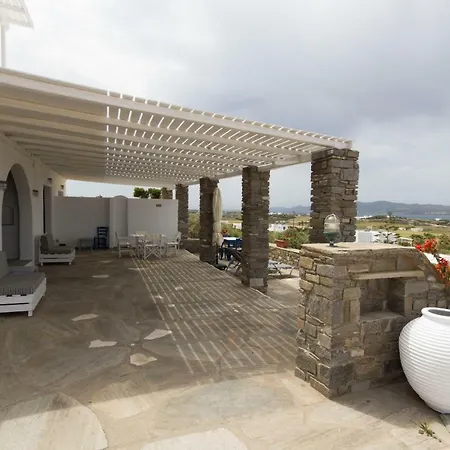 Phaedra In The Anthemion Villa